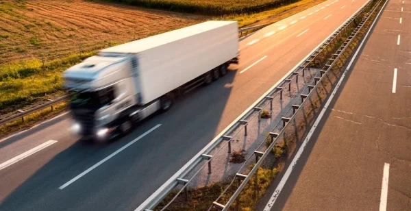 53-foot dry van trailer parked at ET Transport yard in Toronto ready for rental
