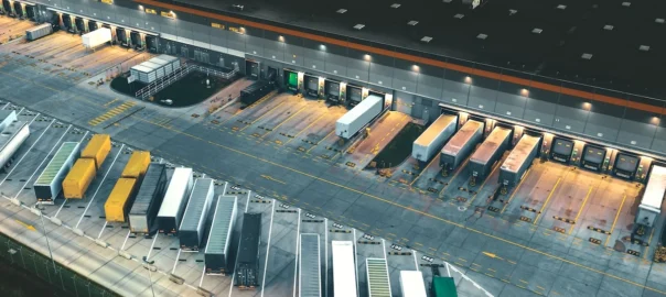 How to Choose the Right Truck & Trailer Parking Yard in the GTA